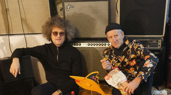 Die Musiker Thomas Maos (links) und Fried Dähn haben sich intensiv mit Zappa auseinandergesetzt.