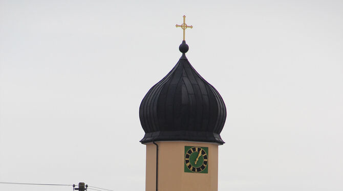 Der Kirchturm in Eglingen wurde 2003 aufwendig erneuert. Die bürgerliche Gemeinde Hohenstein steuerte fast 200 000 Euro bei.