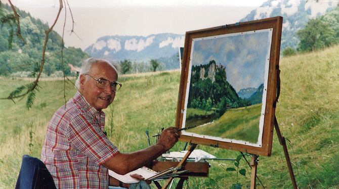 Der Pfullinger Künstler bei seiner Lieblingsbeschäftigung: Mit der Staffelei zog Karl Raiser hinaus in die Landschaft und malte