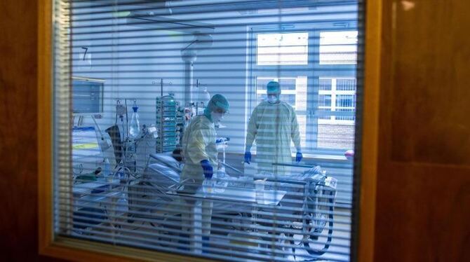 Behandlung von Corona-Patienten Behandlung von Corona-Patienten