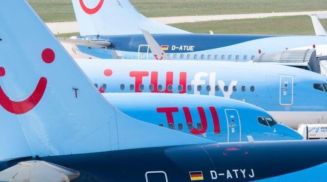 Tuifly-Maschinen am Flughafen Hannover-Langenhagen