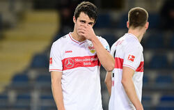 Sein Eigentor gibt dem Stuttgarter Spiel auf der Bielefelder Alm die negative Richtung: Marc Oliver Kempf. FOTO: GROOTHUIS/WITTE