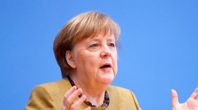 Bundeskanzlerin Angela Merkel (CDU) hat die Fortsetzung des Lockdowns in Deutschland verteidigt.