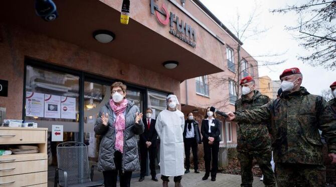 Annegret Kramp-Karrenbauer (CDU), Bundes-Verteidigungsministerin Annegret Kramp-Karrenbauer (CDU), Bundes-Verteidigungsministerin
