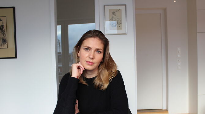 Helen Stoffel in ihrer Wohnung in Berlin. Heute arbeitet die 31-Jährige als Referentin für Kommunikation an der Deutschen Schula