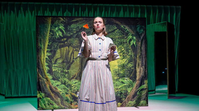Als Alice im Wunderland stand Kristin Scheinhütte 2019 auf der Bühne des LTT. Bis dort wieder Schauspieler vor Publikum spielen,