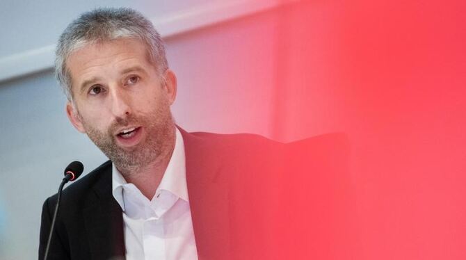 Boris Palmer (Grüne) spricht bei einer Sitzung Boris Palmer (Grüne) spricht bei einer Sitzung