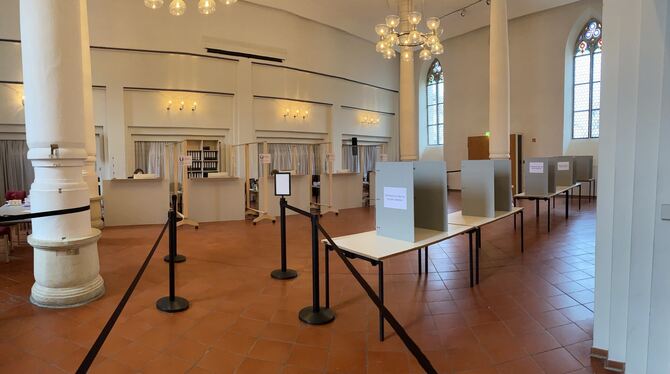 Briefwahlbüro im Spitalhof So sieht es im Inneren des Briefwahlbüros im Reutlinger Spitalhof aus.