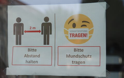Smiley mit zwei Gesichtern