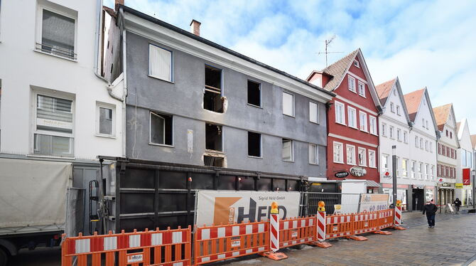 Das Haus mit der Nummer 70 in der oberen Wilhelmstraße in Reutlingen wird abgerissen.