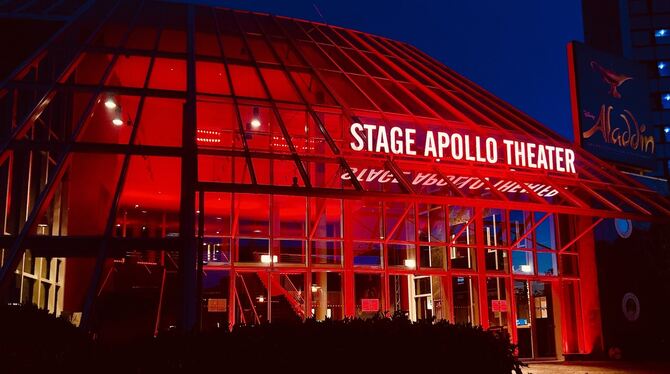 »Alarmstufe Rot« für das Apollo-Theater in Stuttgart-Möhringen, das seit fast einem Jahr geschlossen ist.  FOTO: KERSTIN KÖHLER