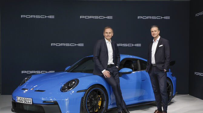 Oliver Blume, Vorstandsvorsitzender Porsche AG und Lutz Meschke, stellvertretender Vorstandsvorsitzender und Mitglied des Vorsta