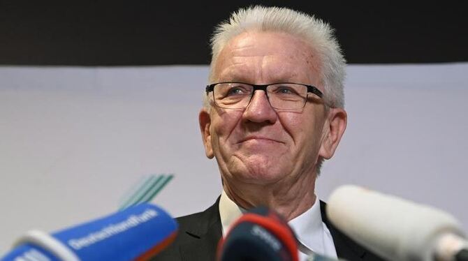 Winfried Kretschmann lächelt