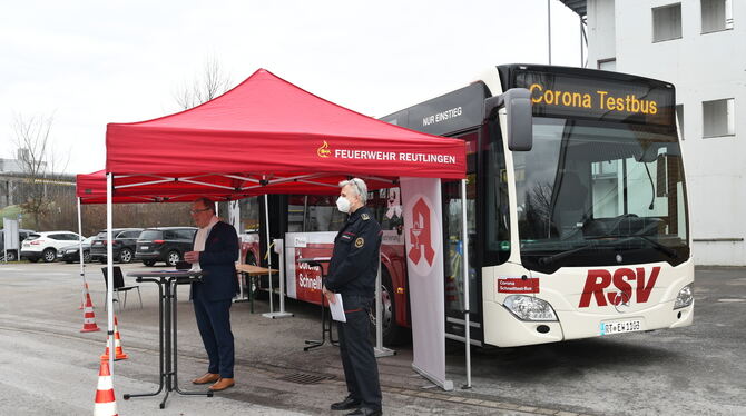 Corona-Testbus Stadt Reutlingen Der Corona-Testbus der Stadt Reutlingen bringt Schnelltests in die Stadtteile.