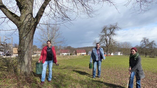Die Planung für den Gemeinschaftsgarten nahe der Waldsiedlung steht noch am Anfang. Ulrike Bauer (links) und Melanie Lorenz (rec