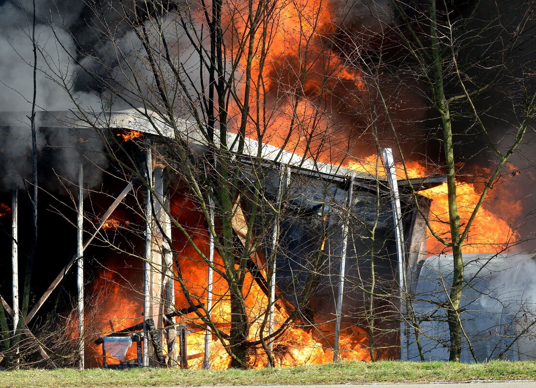 Stadt-2403-14Brand Mittels-Niethhamer