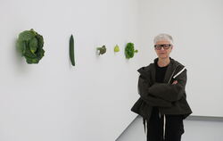 Kulinarische Wandarbeit: Karin Sander neben Gemüse