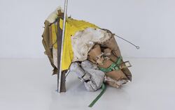Die Materialcollage »Mont Ventoux« von Peter Buggenhout. Der belgische Künstler soll ab 1. Mai im Kunstmuseum/konkret in Reutlin
