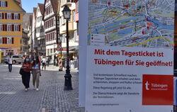 Modellstadt Tübingen: Der vielbeachtete Versuch wird mit einigen Änderungen vorerst fortgesetzt.  FOTO: MEYER