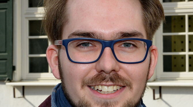 Der 25-jährige Timo Plankenhorn möchte Pfullinger Bürgermeister  werden. FOTO: NIETHAMMER