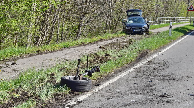 Zwischen Gönningen und Mössingen ist ein Audi mit einem Fiat Ducato kollidiert. Beide Fahrer wurden leicht verletzt.