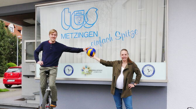 Ben-Janning Hackbarth wird neuer Leiter der Kindersportschule Metzingen-Neuhausen und übernimmt damit das Amt von Sandra Irion,