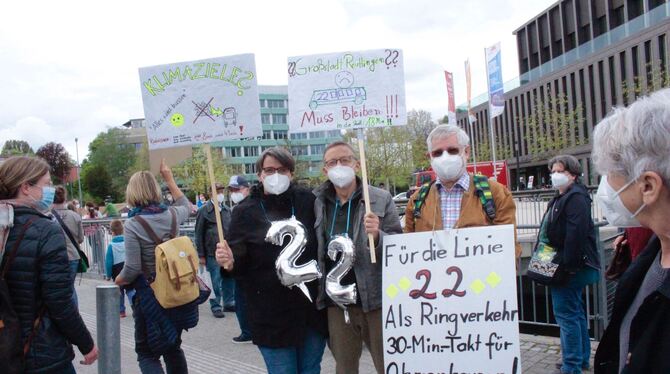 Am Samstag gab es eine Protestaktion unter dem Motto »Alles wird bu22er«, die in Ohmenhausen startete und mit einer gemeinsamen