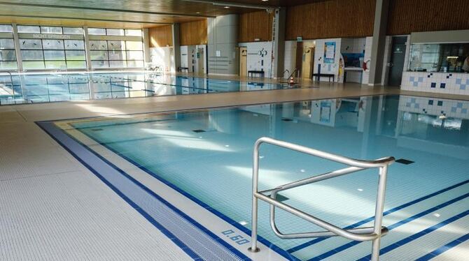 Coronavirus - Geschlossenes Hallenbad Coronavirus - Geschlossenes Hallenbad