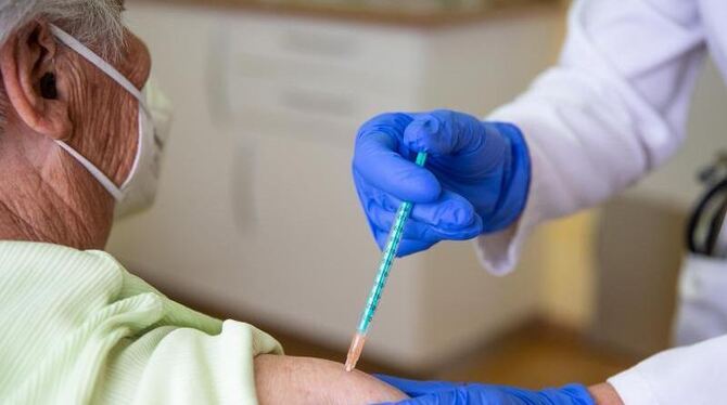 Eine Corona-Impfung in Pforzheim Eine Corona-Impfung in Pforzheim