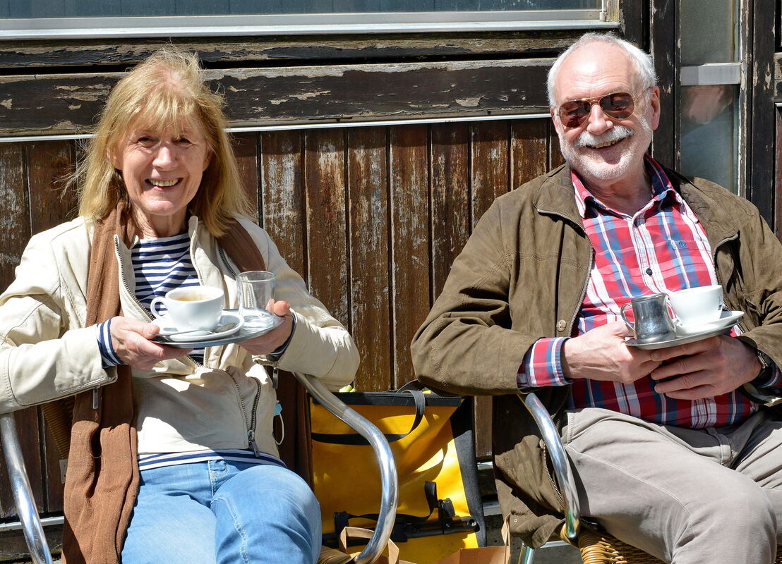 Stadt-2505-7Cafe opening-Niethammer