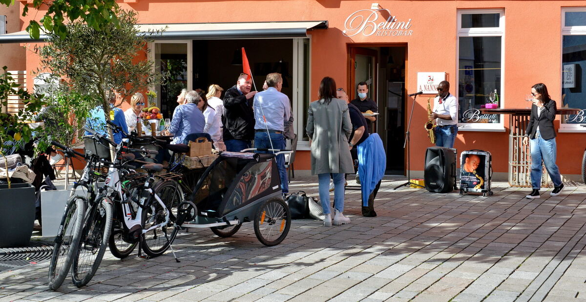 Stadt-2505-17Cafe opening-Niethammer