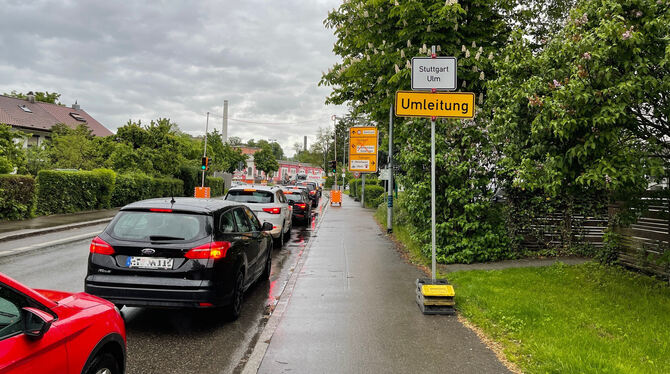 Wer aus Betzingen kommend in Richtung Stuttgart fahren will, braucht aktuell Geduld.