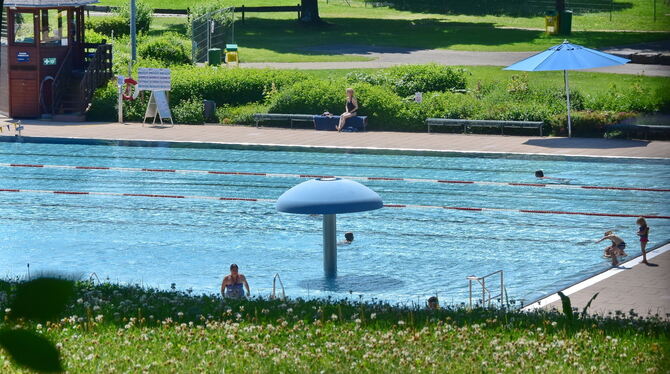 Badebetrieb in Corona-Zeiten im Mössinger Freibad