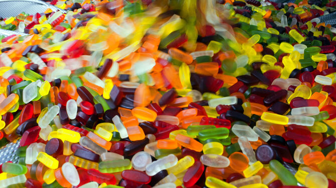 Insbesondere in Süßigkeiten ist der Lebensmittelfarbstoff Titandioxid enthalten.  FOTO: BÜTTNER/DPA