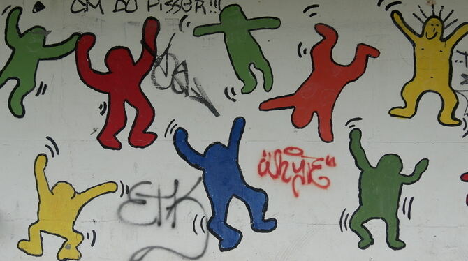 Die fröhlichen Graffiti-Männchen im Pausengang der Grundschule Glems könnten für die Aufbruchstimmung in dem 1 000-Seelen-Ort st