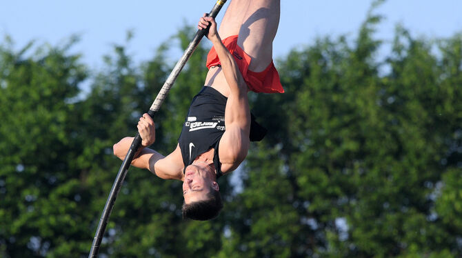 Die Schwerkraft überwinden und hoch hinaus: Oleg Zernikel begeistert. FOTO: BAUR
