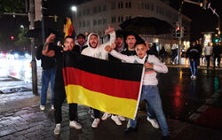 Freude in der Reutlinger Innenstadt über den Einzug der DFB-Elf ins EM-Achtelfinale.
