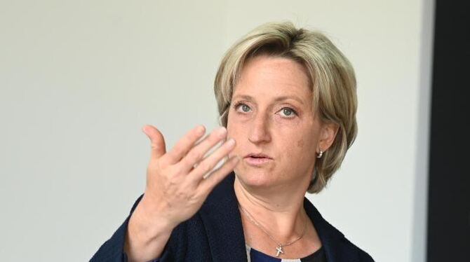 Nicole Hoffmeister-Kraut (CDU)