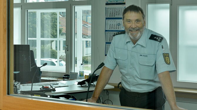 Karl-Bernd Stocker, der Leiter des Polizeipostens Gomaringen, kann sich freuen: Er und seine drei Kollegen konnten jetzt umziehe
