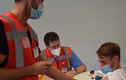 Etliche Schüler nutzten die Möglichkeit gestern bei Start in Tübingen. FOTO: KREIBICH