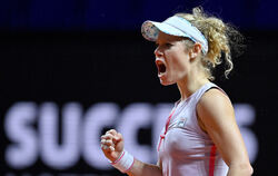 Laura Siegemund aus Metzingen jubelt über einen Punktgewinn.