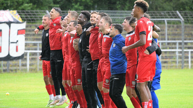Jubel beim SSV Reutlingen nach dem Einzug ins Pokal-Achtelfinale.