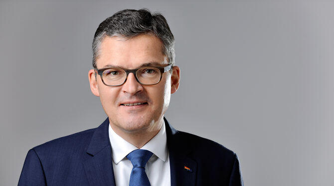 Roderich Kiesewetter (CDU) ist Mitglied des Parlamentarischen Kontrollgremiums. FOTO: DBT/STELLA VON SALDERN