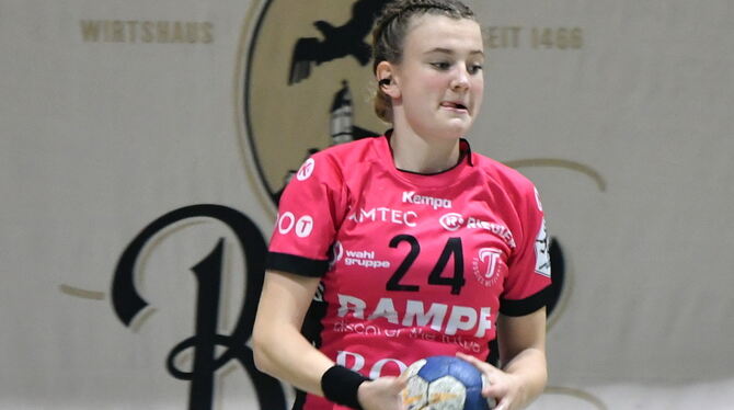 Metzingens Rechtsaußen Britt van der Baan ist eine der Metzinger Spielerinnen, die künftig auch für Zweitligist Herrenberg spiel