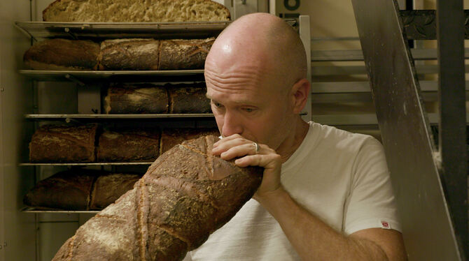 Im Dokumentarfilm »Brot« kommen viele kleine regionale Bäcker zu Wort, die von ihrem Handwerk erzählen.  FOTO: PR/FILMLADEN