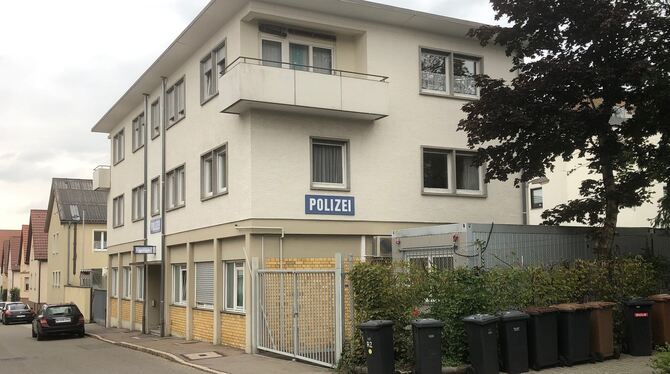 Die Tage des Polizeireviers in Pfullingen sind wohl gezählt. Ein Neubau soll im Gewerbegebiet »Unter den Wegen« entstehen. FOTO: