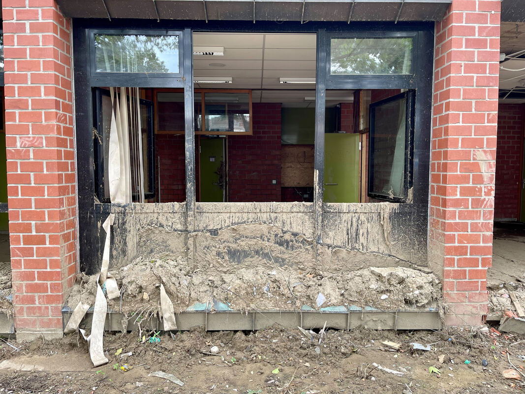 Der Reutlinger Hilfsverein Drei Musketiere Hat Im Ahrtal Geholfen Reutlingen Reutlinger General Anzeiger Gea De