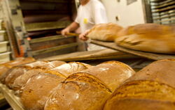 Ein Brotbackofen in einer Bäckerei. Bis dahin war es ein langer Weg. FOTO: DPA
