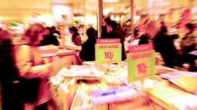 Schon im Januar 2003 wurde der Fall des Schlussverkaufs diskutiert. Nun scheint er Realität zu werden. Das letzte Wort in Sachen