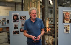 Stefan Hartmaier in seinem Kirchentellinsfurter Büro.  FOTO: JAENSCH